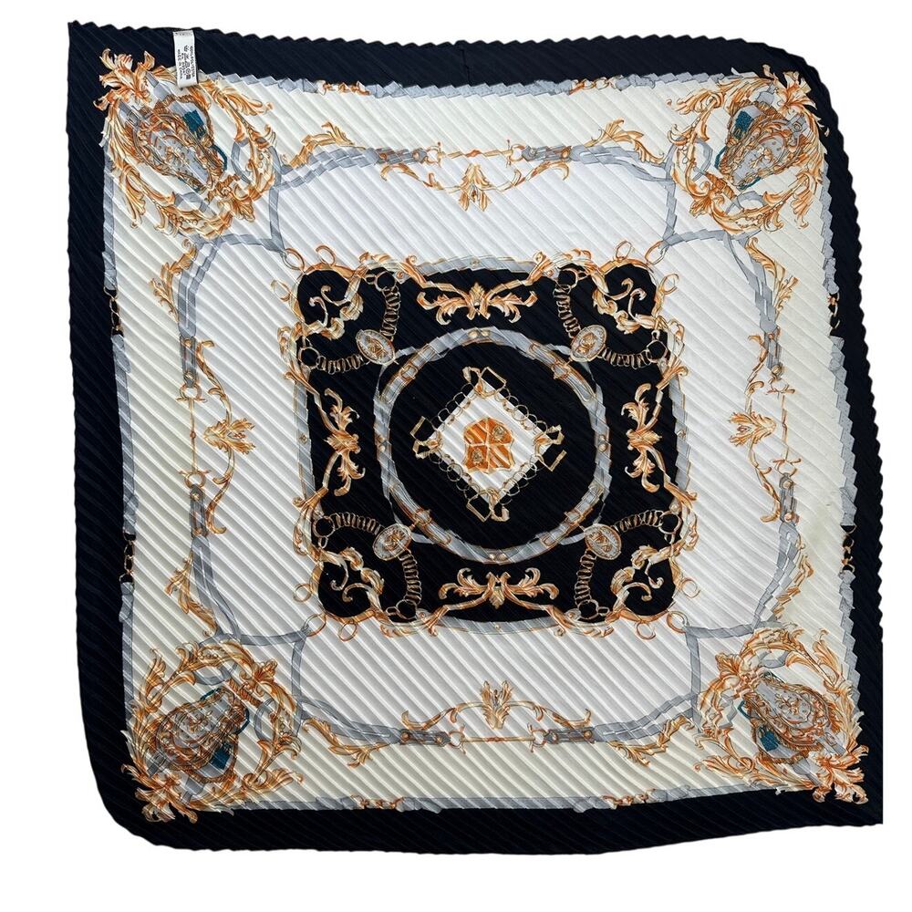 Pleated Square Neck Scarf Baroque Chain Print